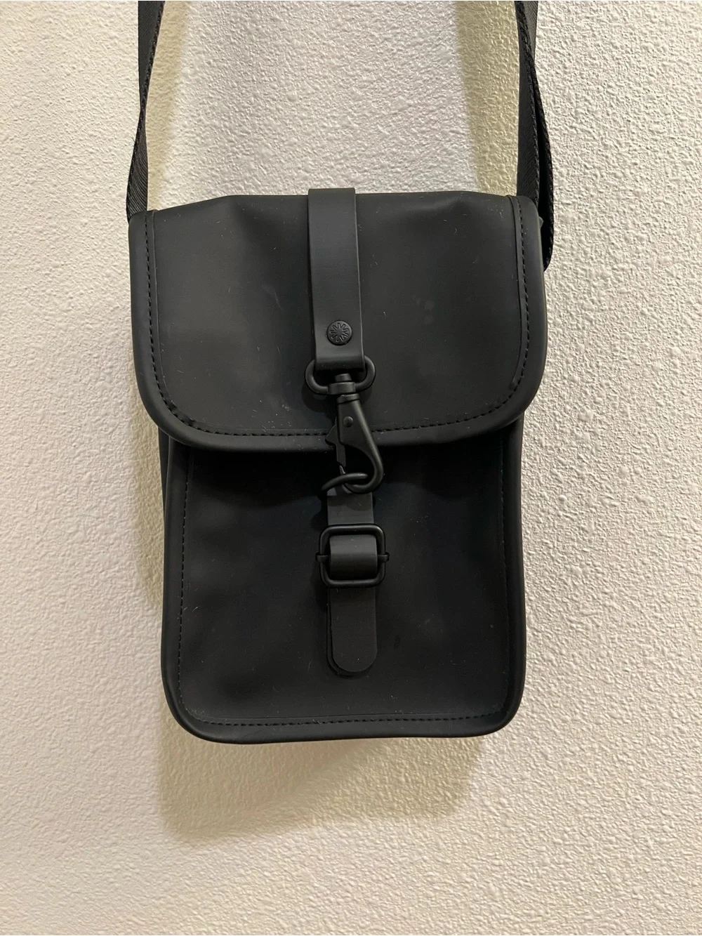 RAINS Black Flight Crossbody Bag